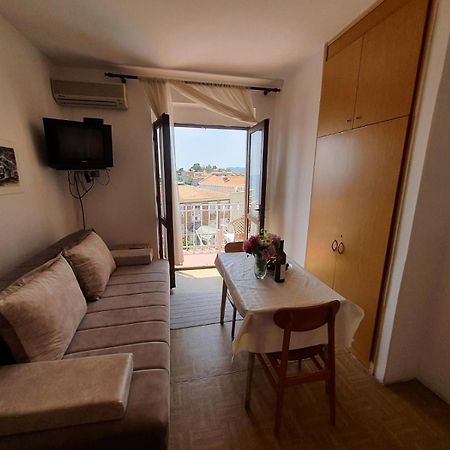 Apartments Andjus Sveti Stefan Ngoại thất bức ảnh
