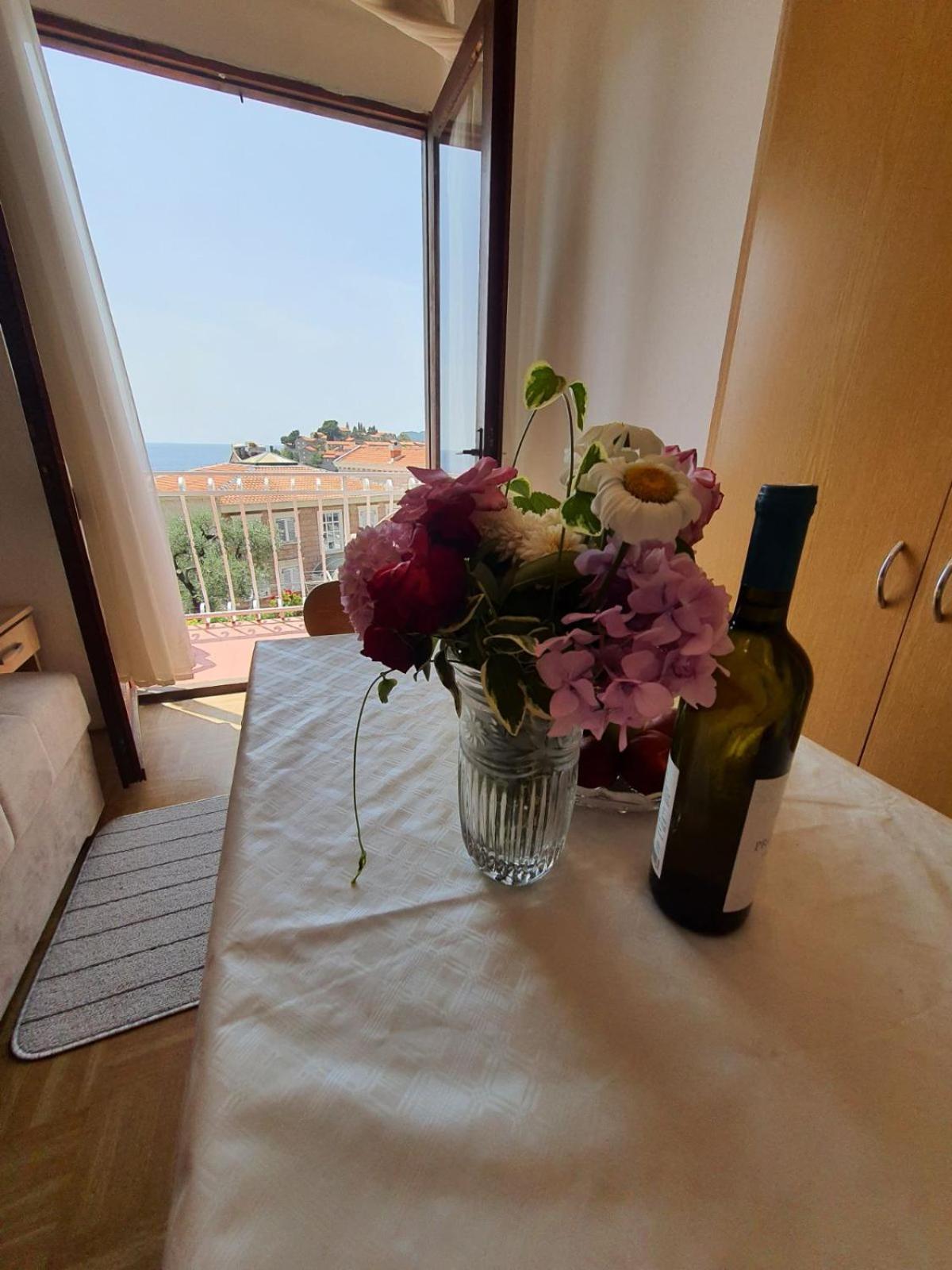 Apartments Andjus Sveti Stefan Ngoại thất bức ảnh