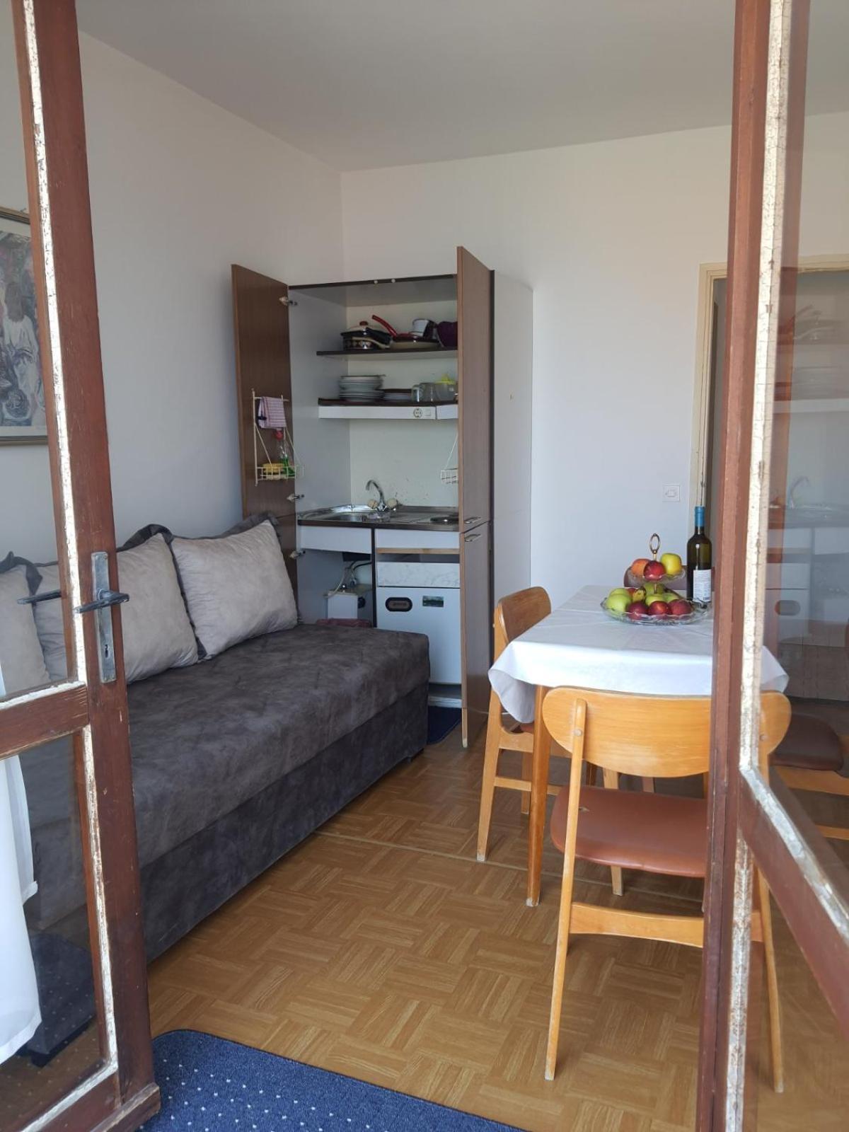 Apartments Andjus Sveti Stefan Ngoại thất bức ảnh